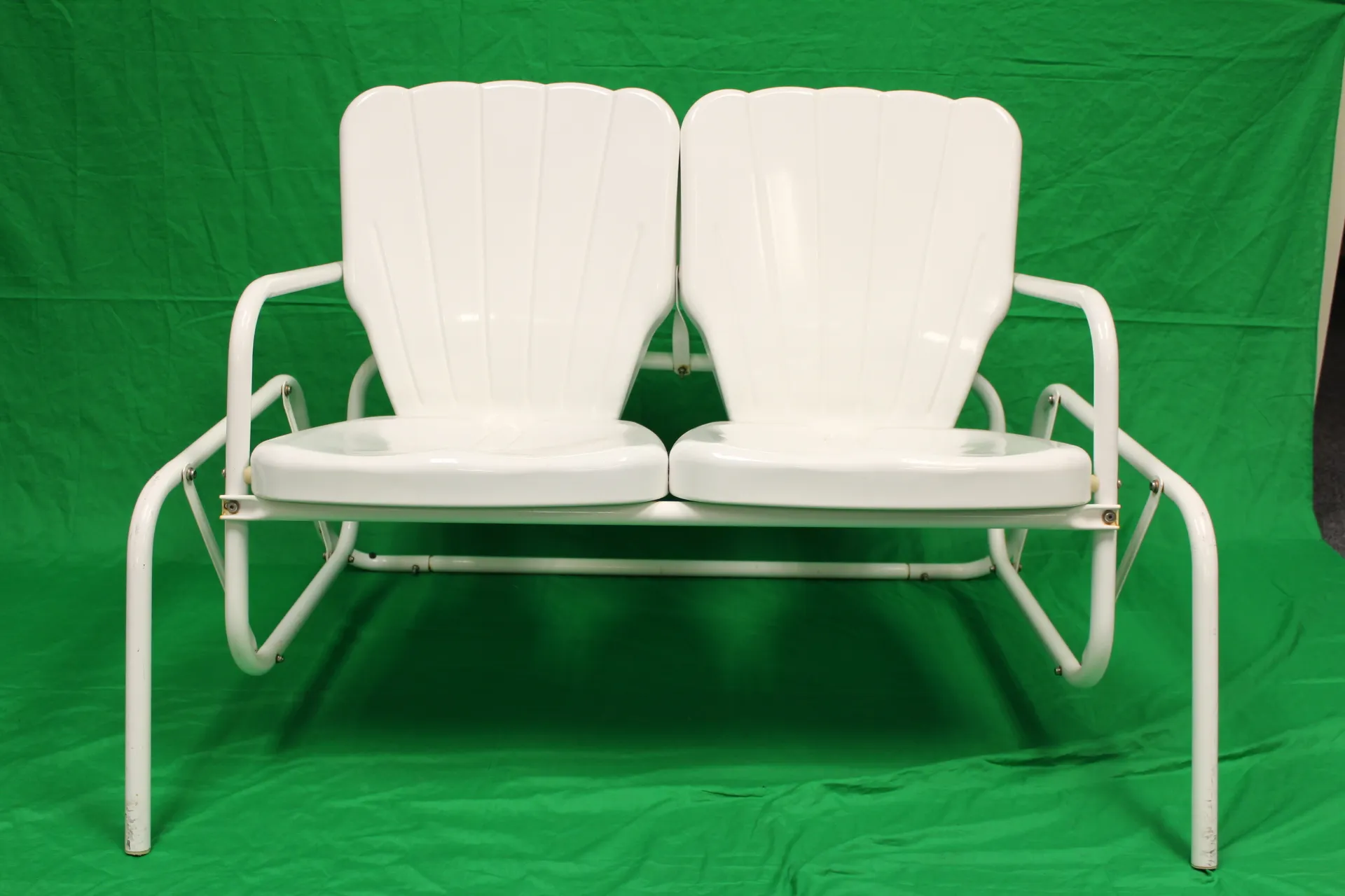 Bench Clam Shaped
