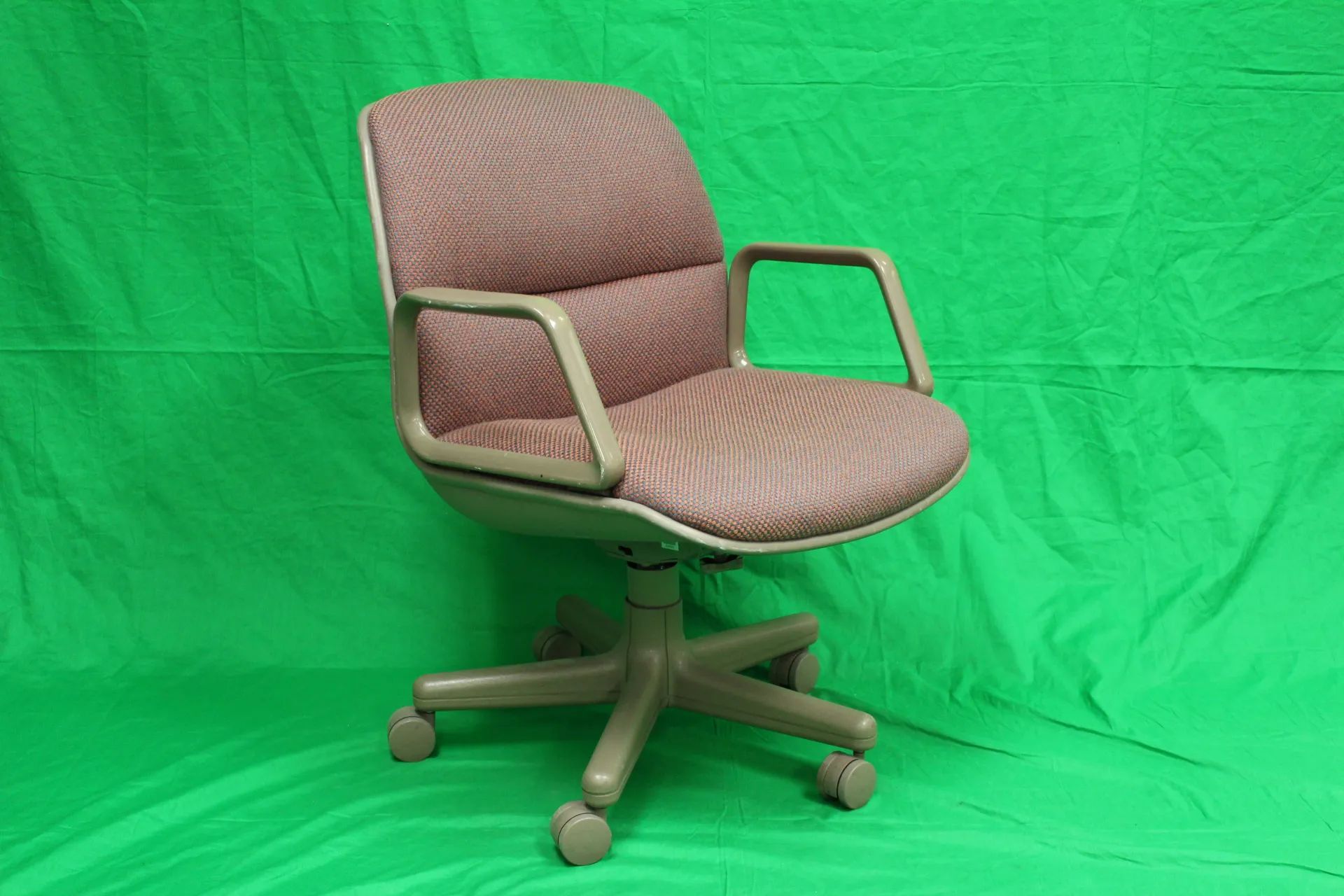 Chair Gray And Light Purple