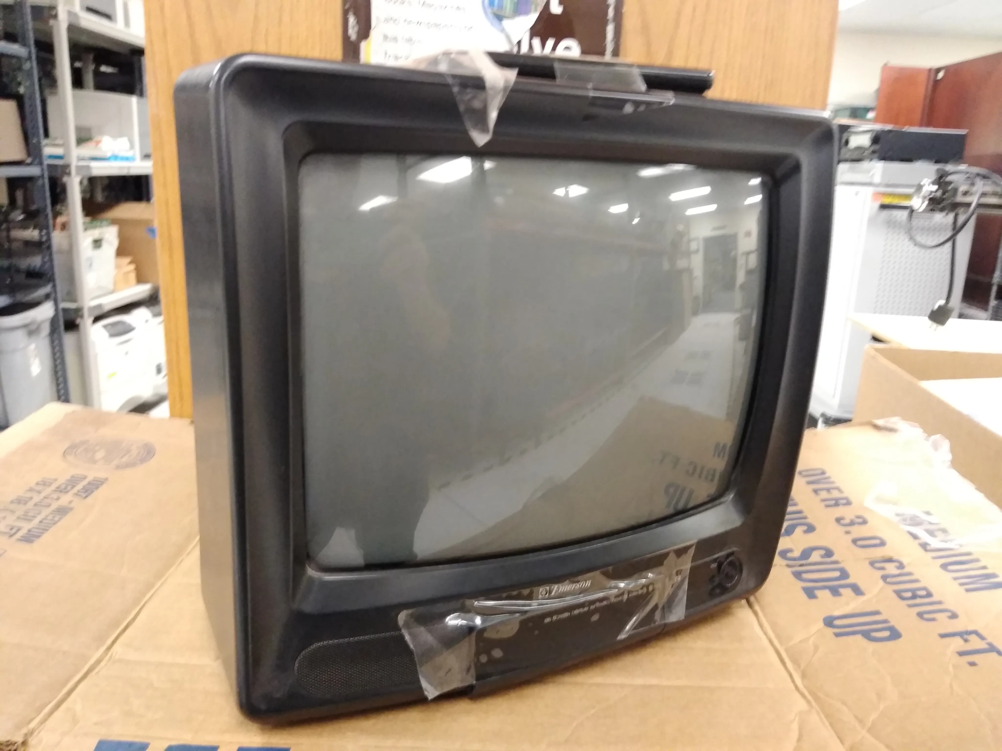 TV VHS Combo Black Generic