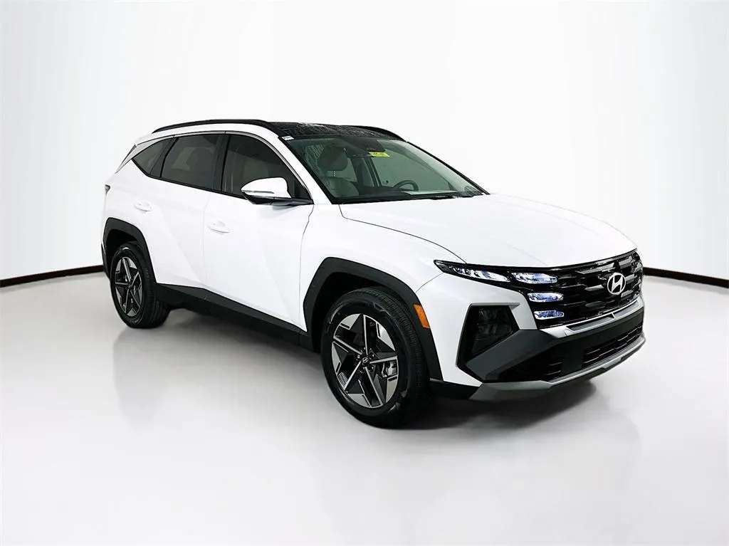 HYUNDAI TUCSON BLACK  (1)