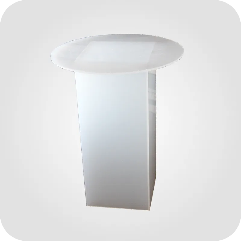 Mat/clear cake table