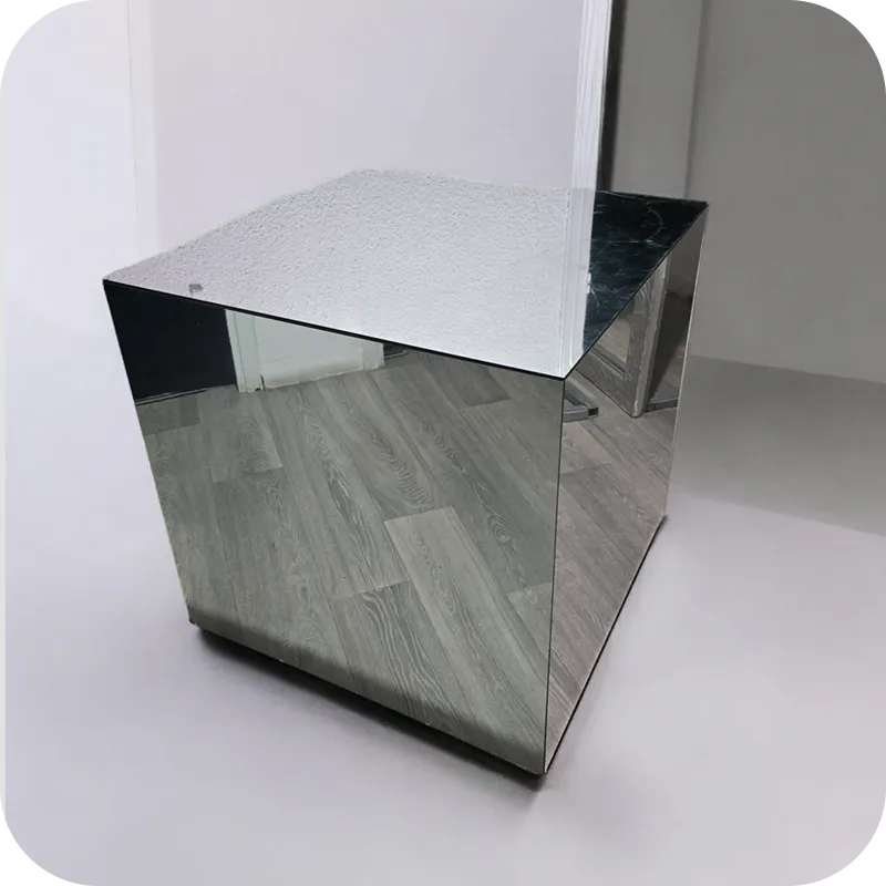 Mirror cake table