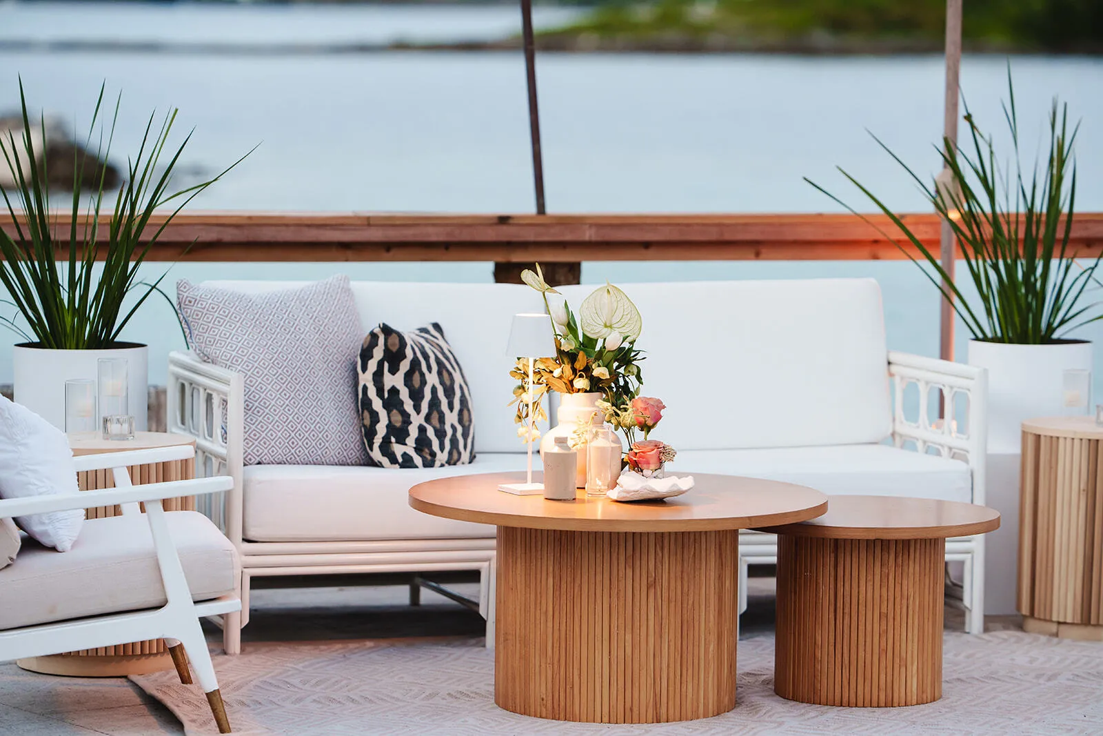 Jo 2-Piece Nesting Table