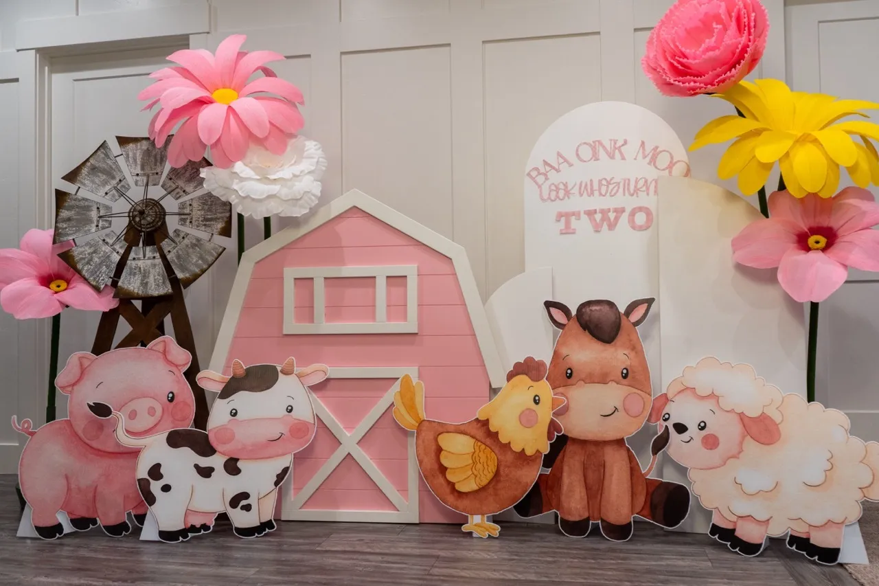 Pink Farm/Barn Theme