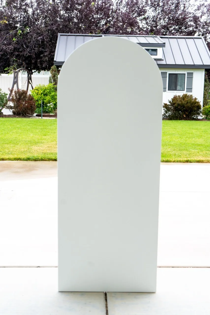 Medium white wood arch 