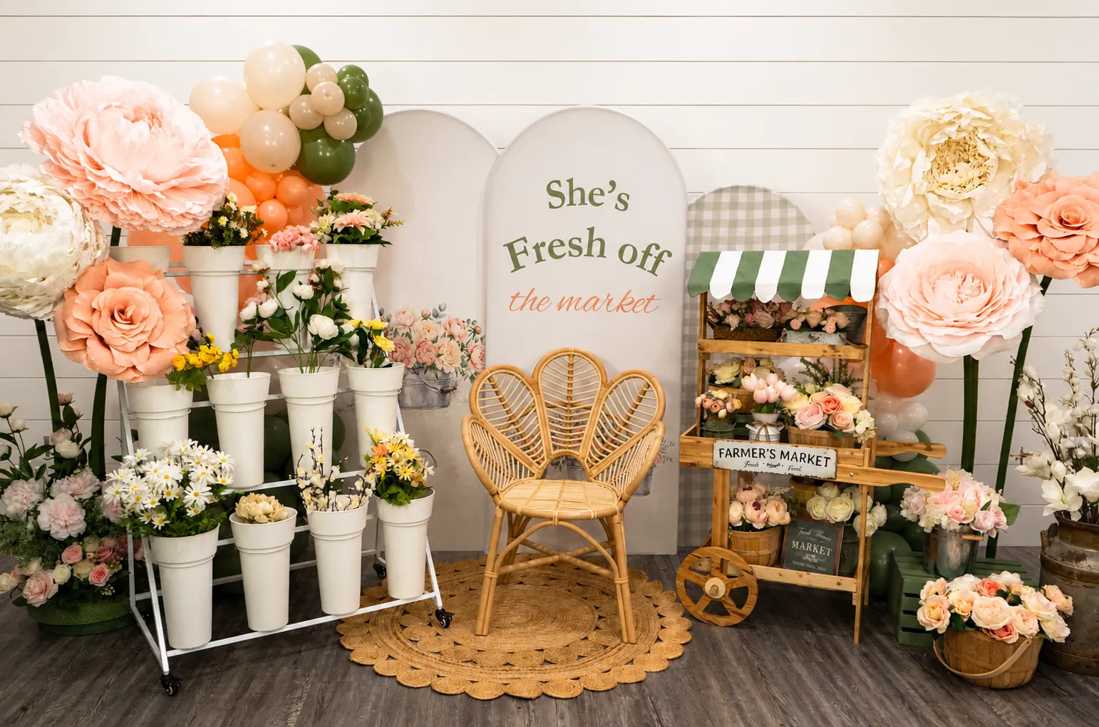 She's Fresh off the Market Deluxe Bridal Shower Package - 6ft & 5ft Arches