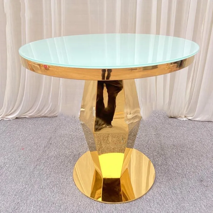 Gold Cake Table