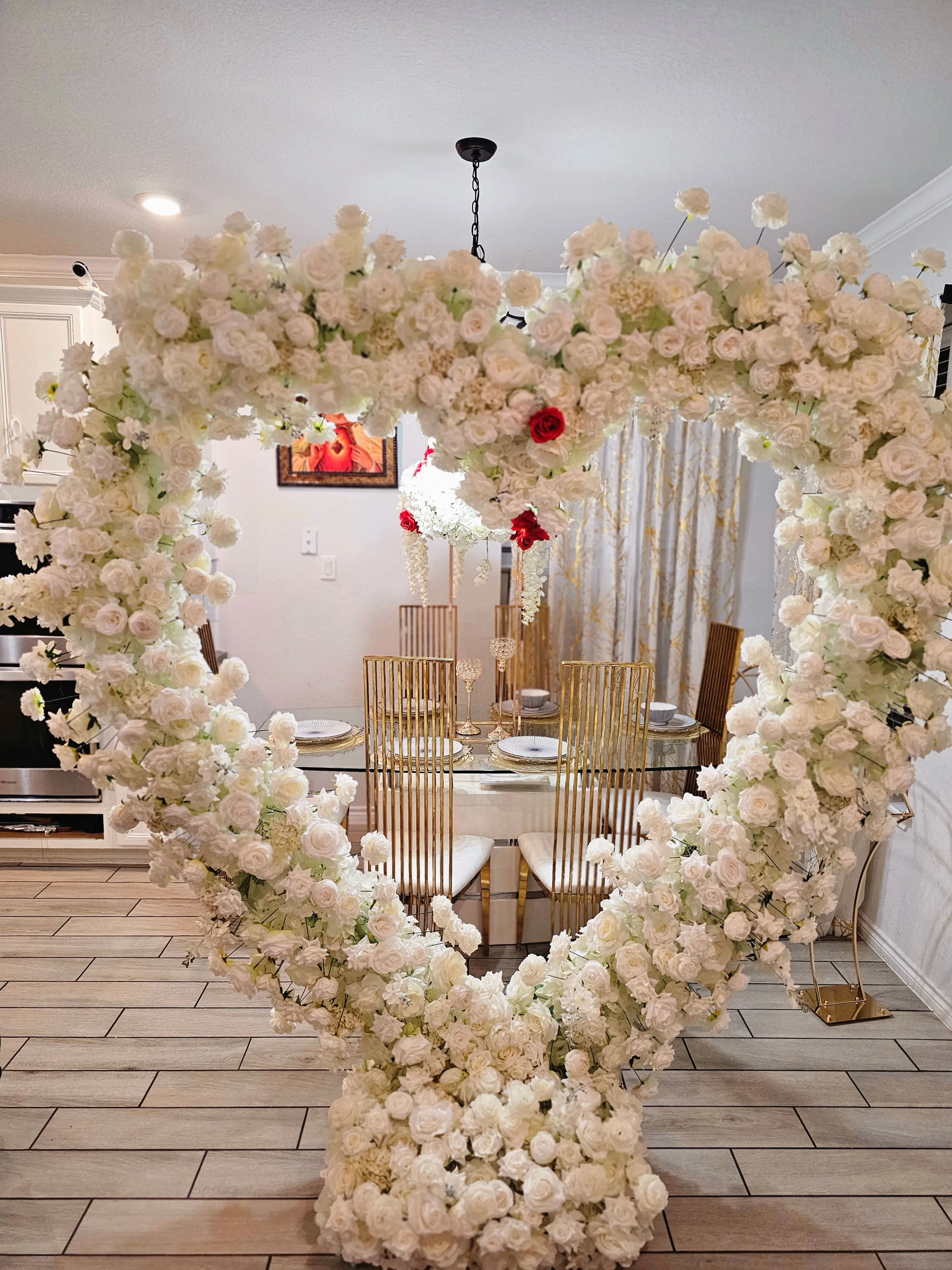 Heart-Shaped Backdrop/Wedding backdrop