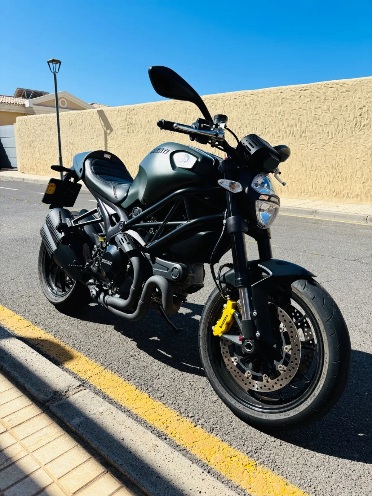 Se Vende - Ducati Monster 1100 Evo -  Diesel Edition
