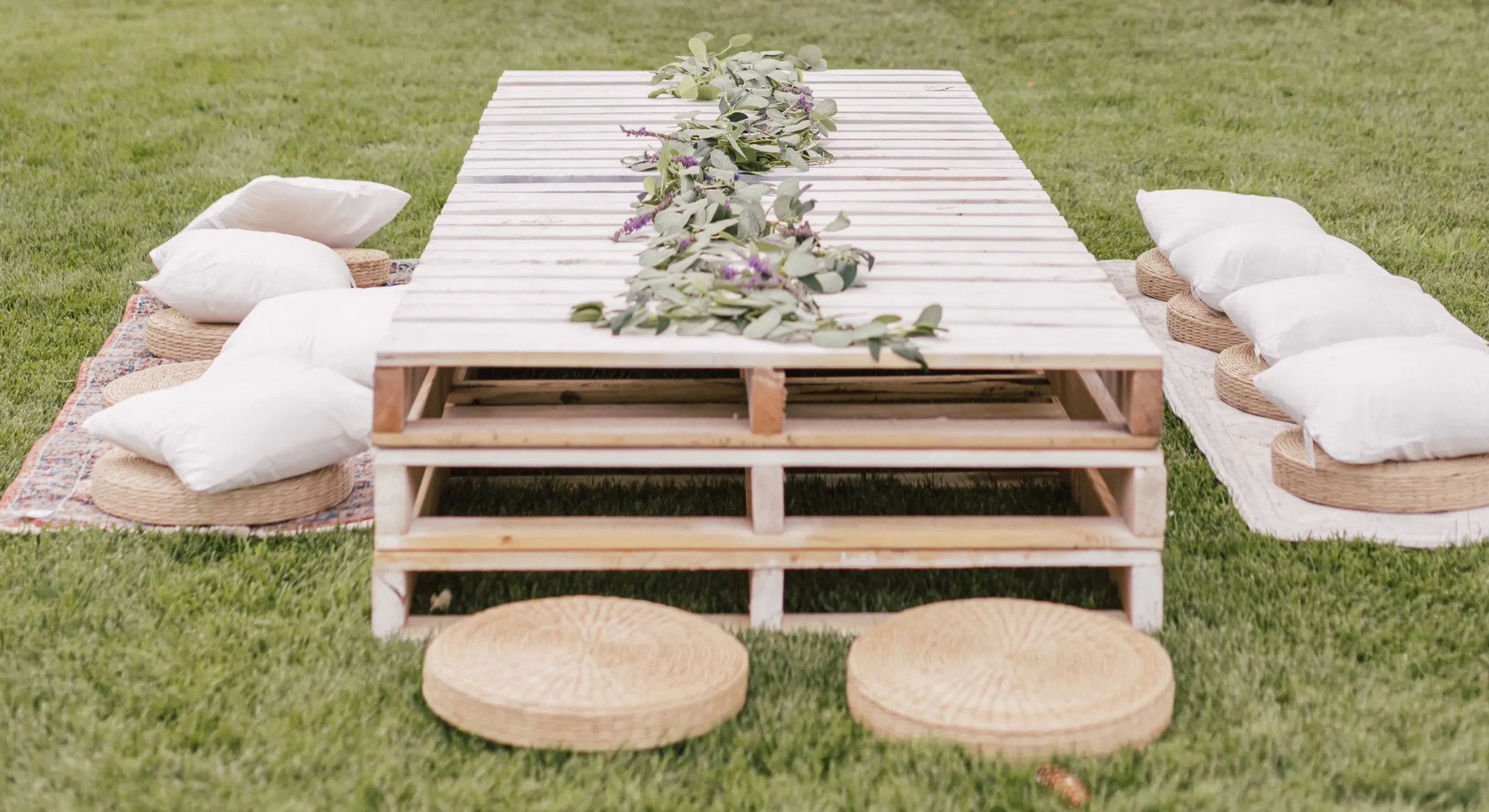 Wanderlust Pallet Table