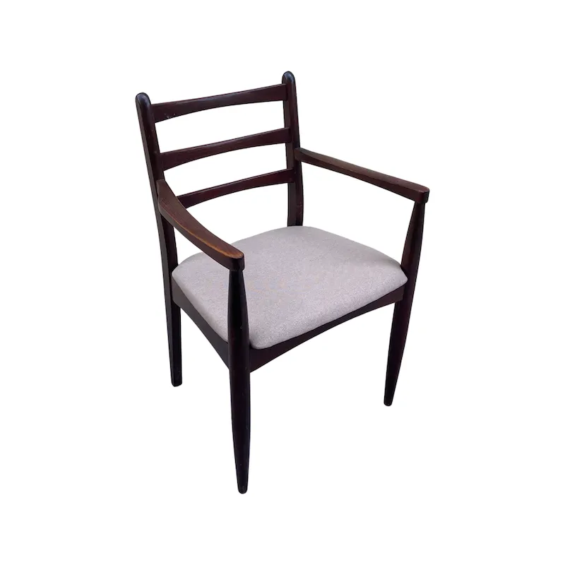 Židle TON čalouněná s područkami