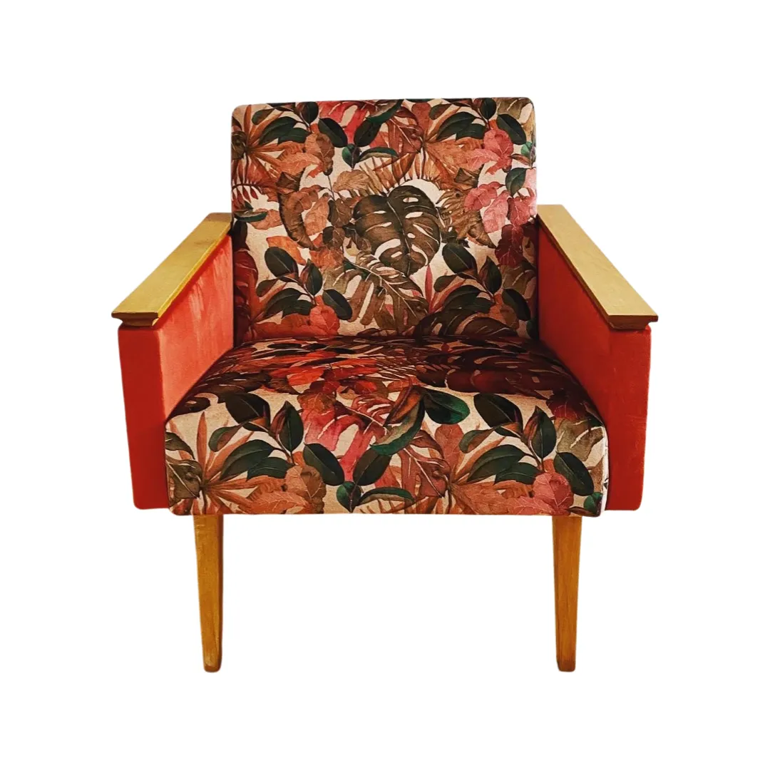 Retro křeslo po renovaci