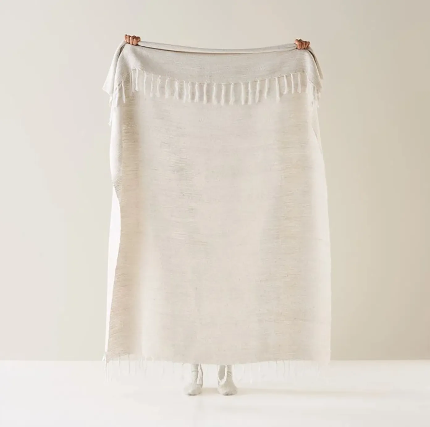 Caspian white Throw 130 x 170cm