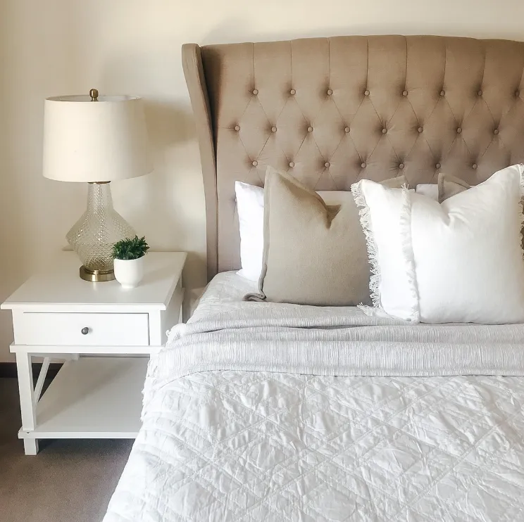 White Coverlet Bedding Set (D)