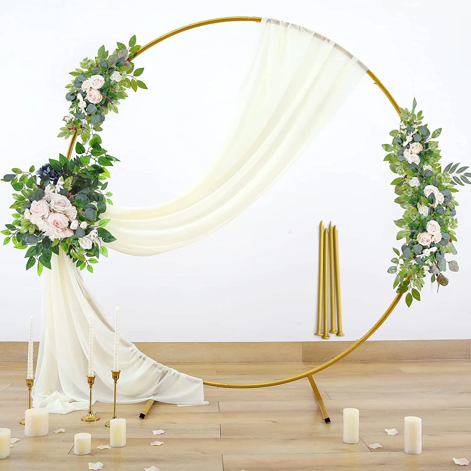 Golden Circle Arch (Floral not included)