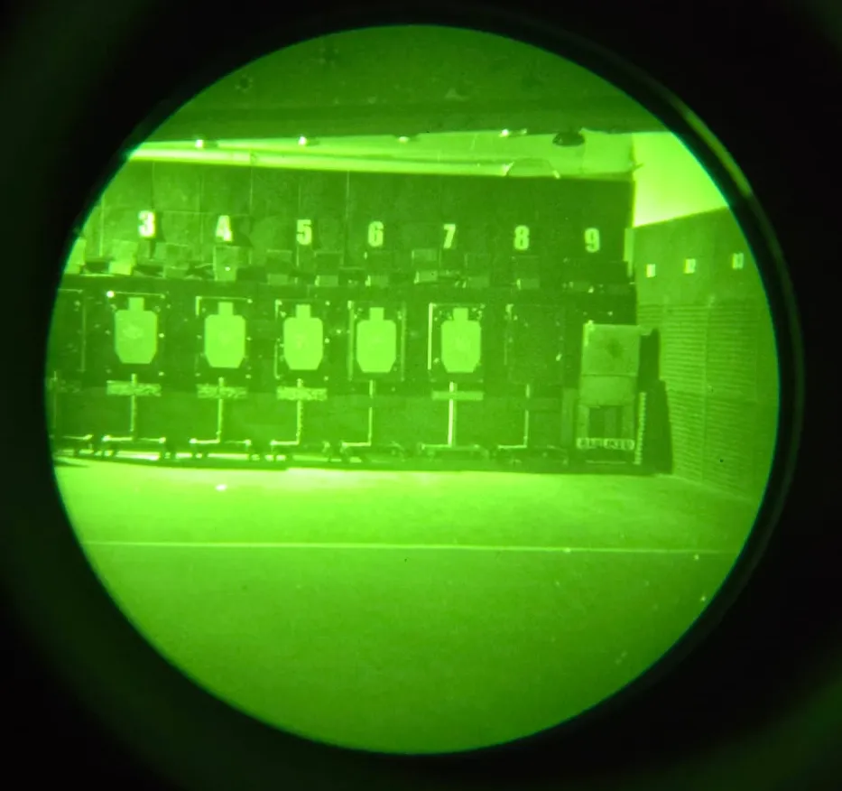 Pimeänäkölaitteet