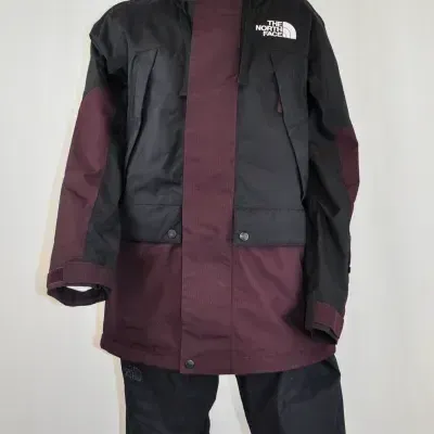 Men's North Face Burgundy Coat