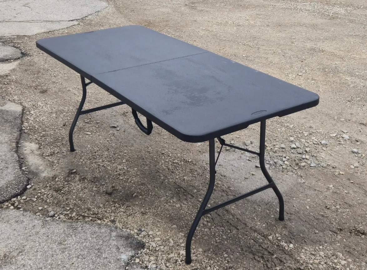 6' Table (Black)