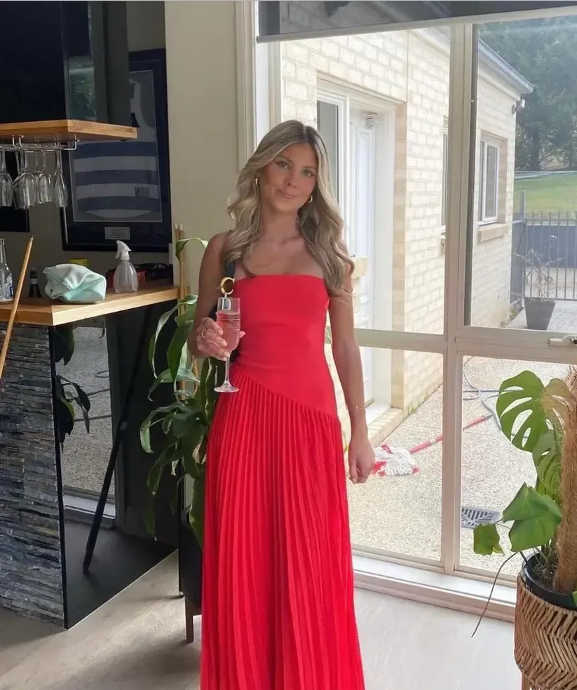 Forever New Capri Strapless Pleated Dress SIZE 6 