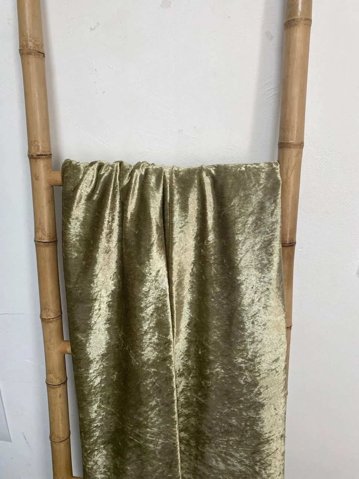 מפה קטיפה ירוק מוזהב