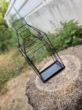 מסגרות מתכת שחור קטן וגדול