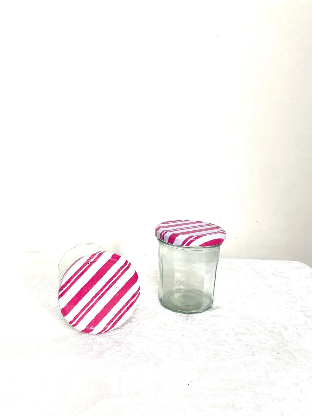 צנצנות מכסה ורוד (פסים)