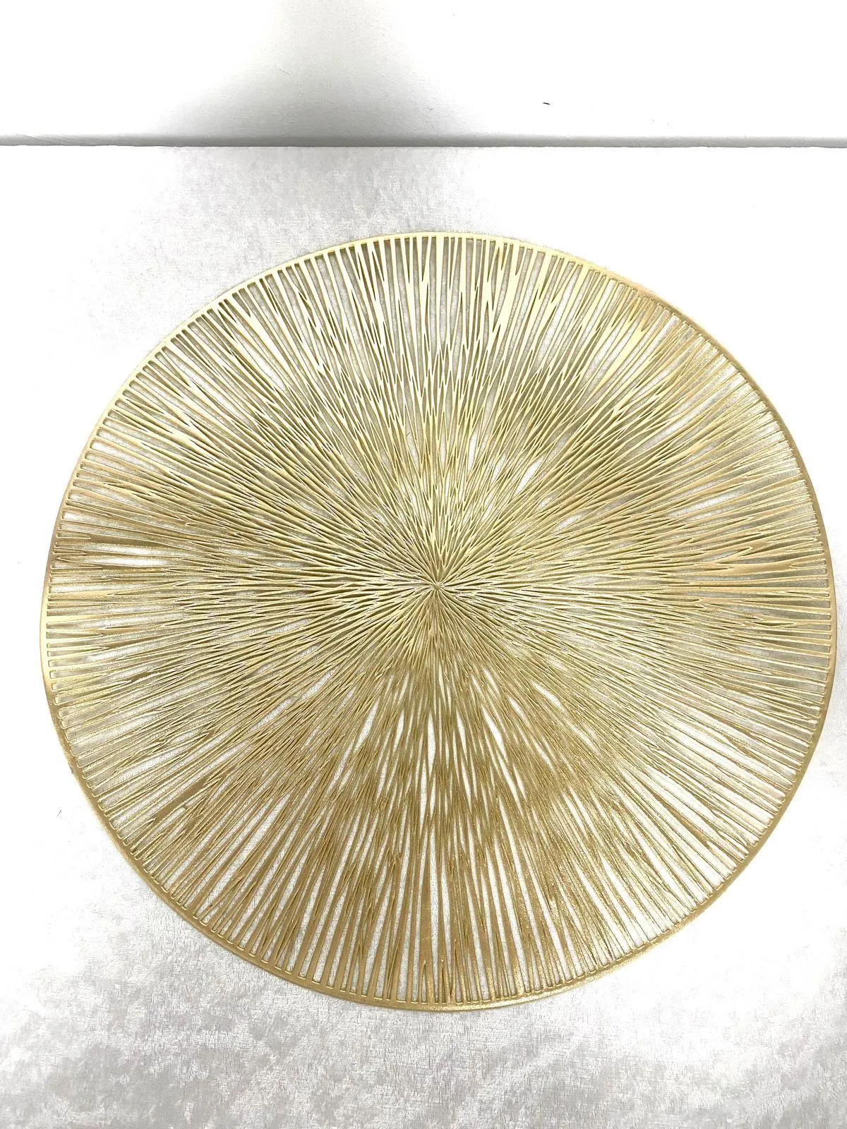 פלייסמט זהב - קווים