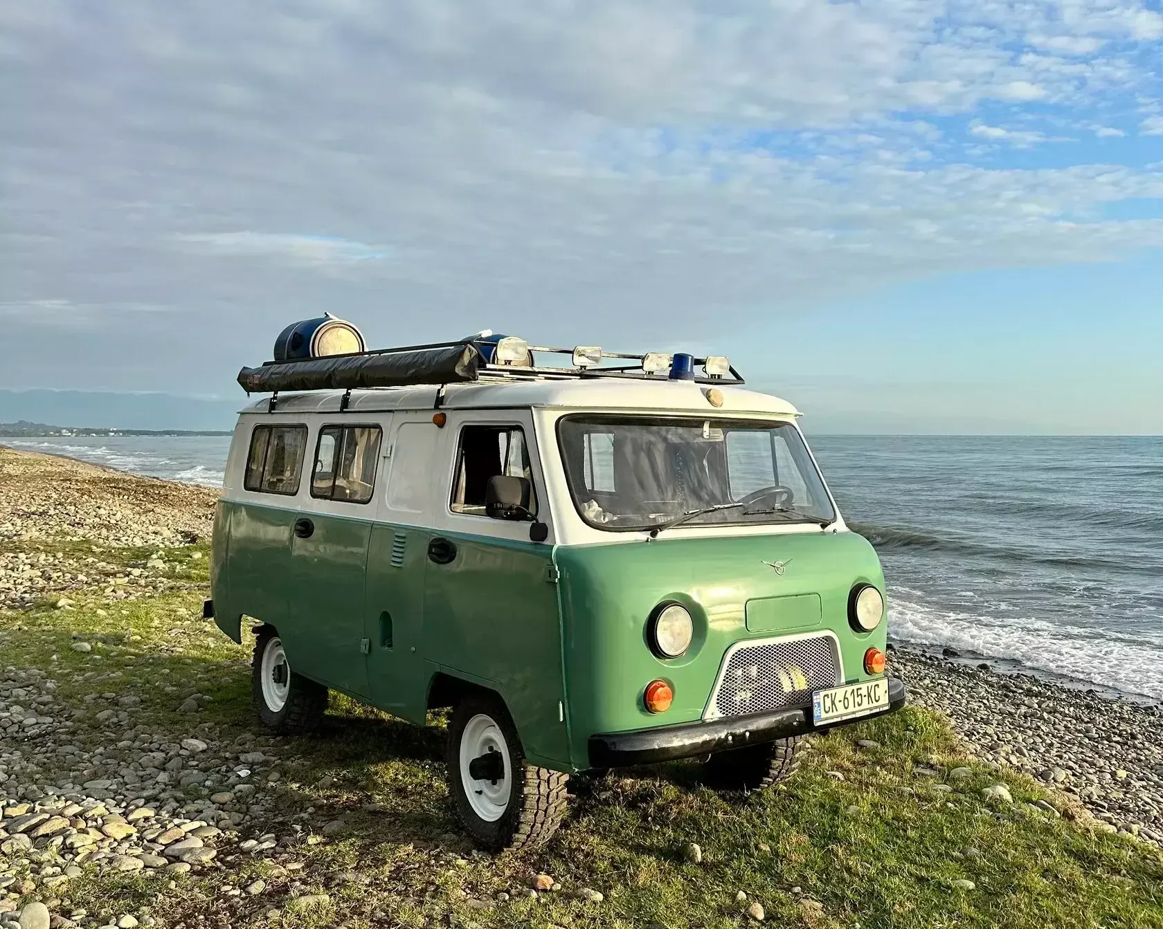 Camper VAN UAZ Bukhanka 4 x 4