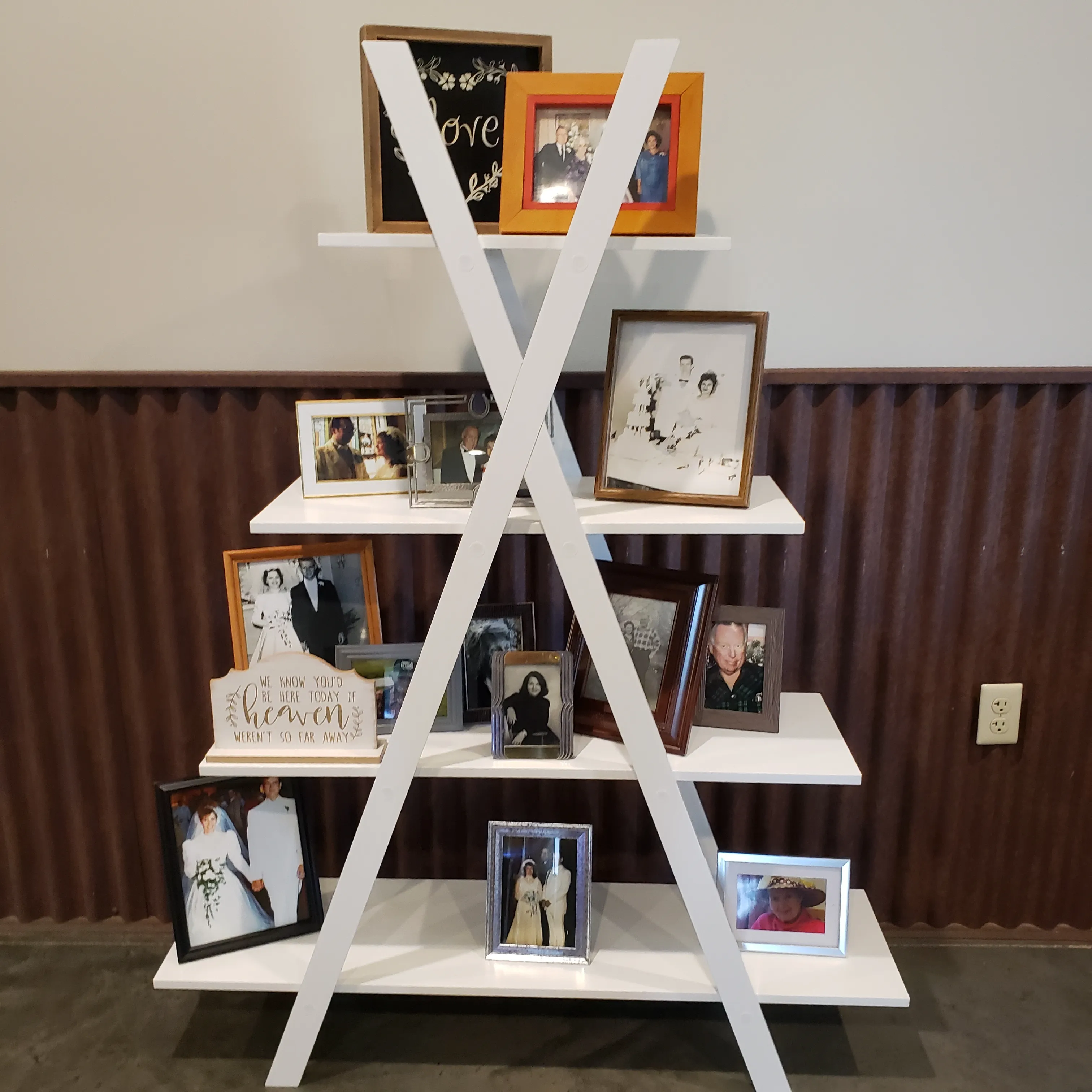 White Shelves for Cupcake/Pictures