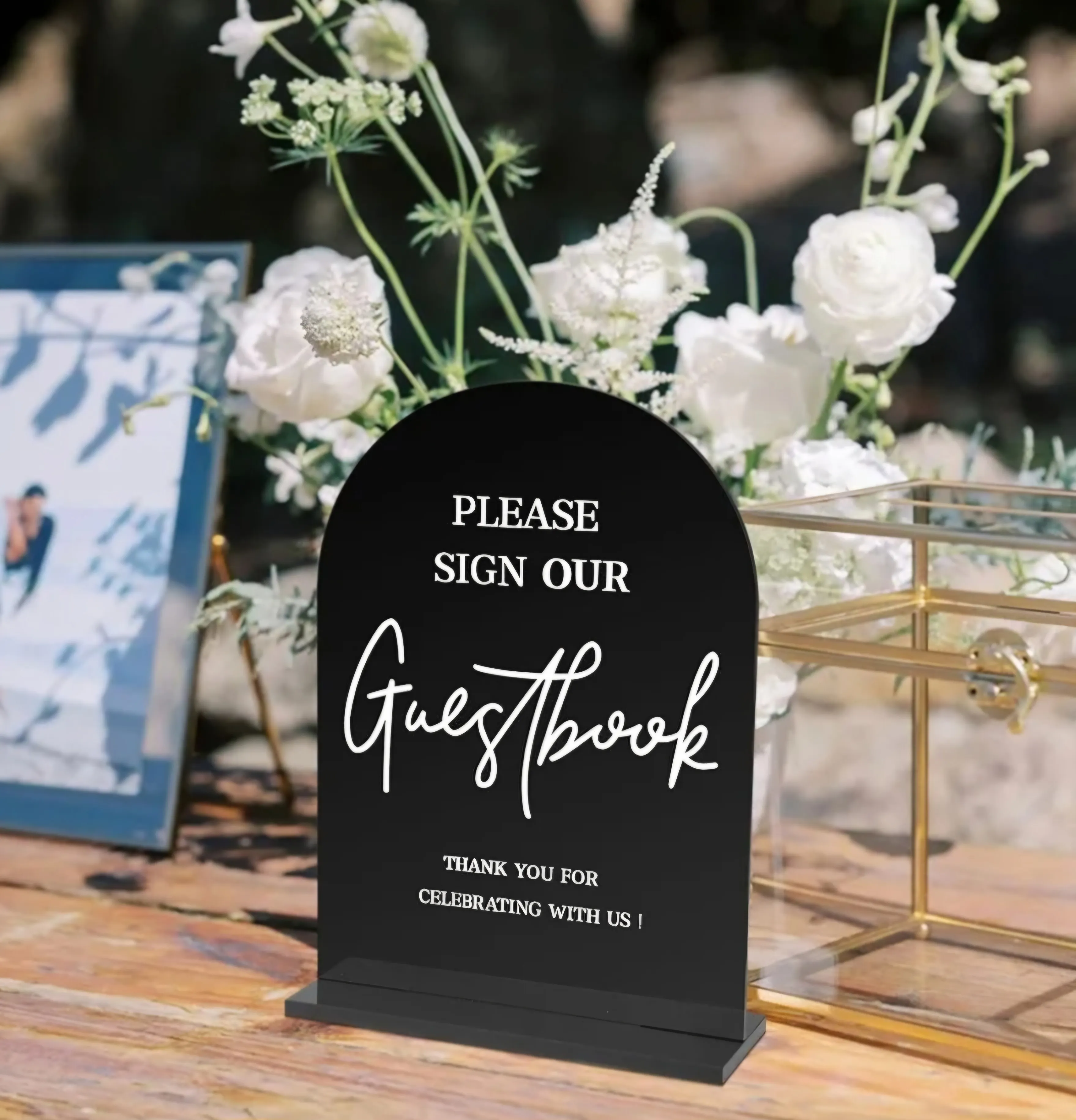 Please Sign Our Guest Book