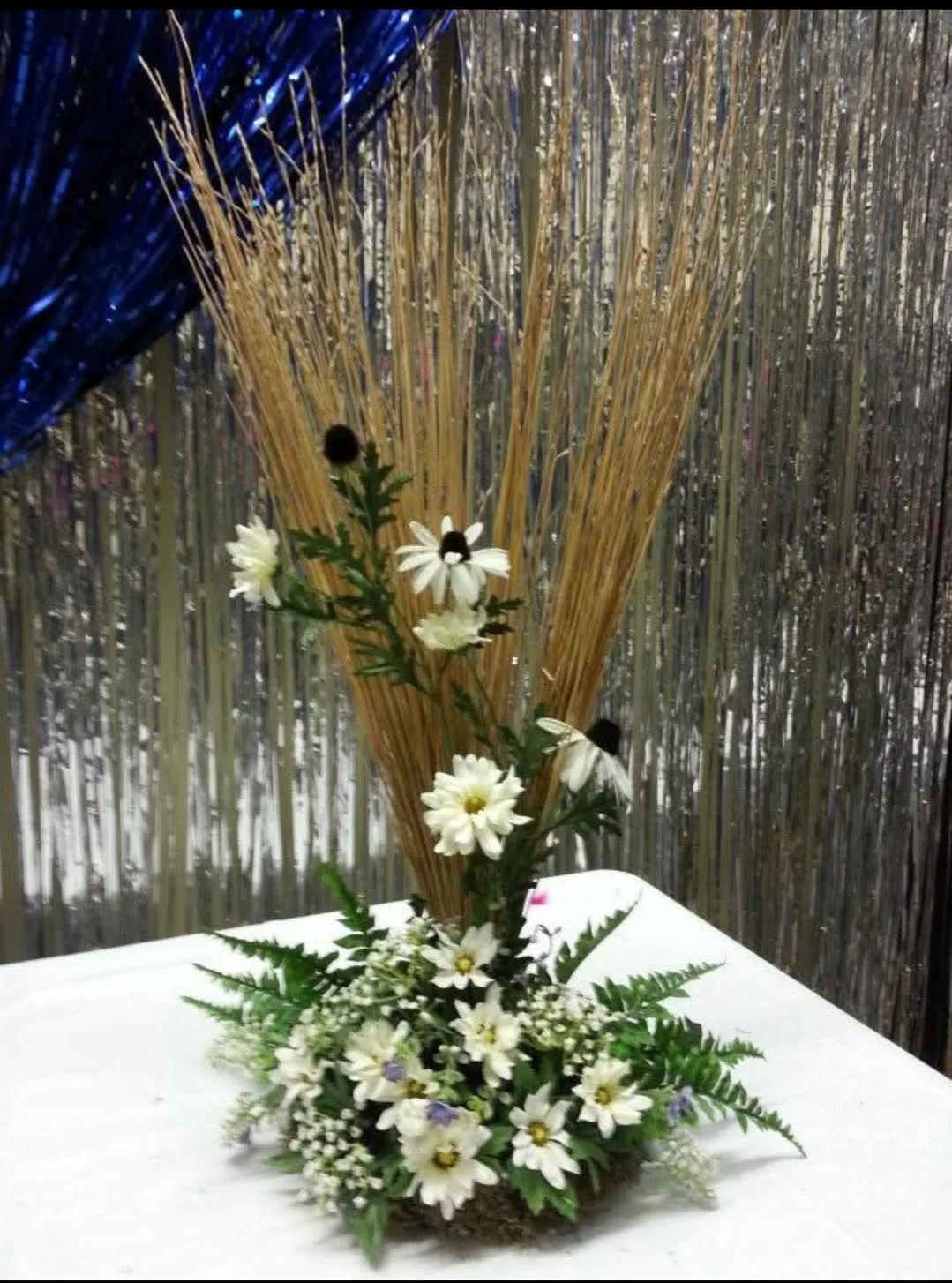 Wheat Centerpieces With Daisies