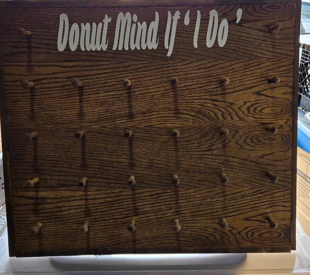 Donut Mind If I Do Holds 26 Bagels or Donuts