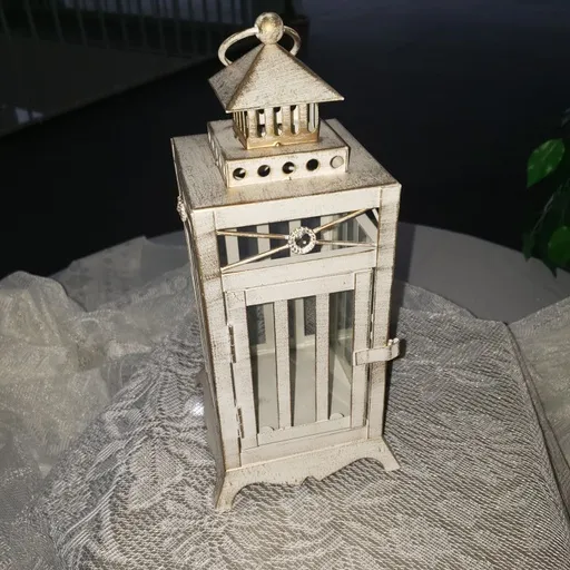 Creme Antiqued Lantern