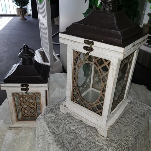 Medium White Lattice Lantern