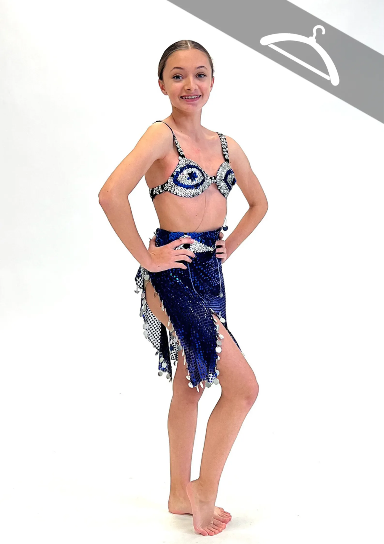 Jupe Orientale et Soutien-Gorge Bleus - Essayage