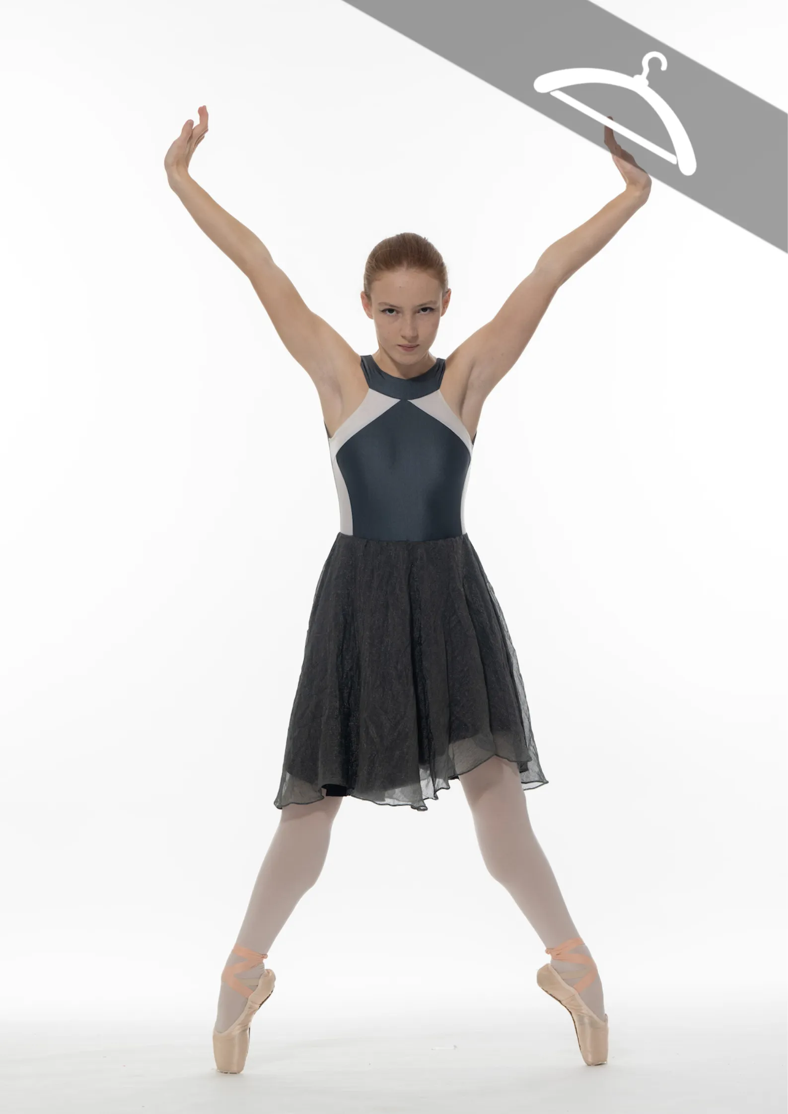 Robe haut lycra et jupe - Essayage