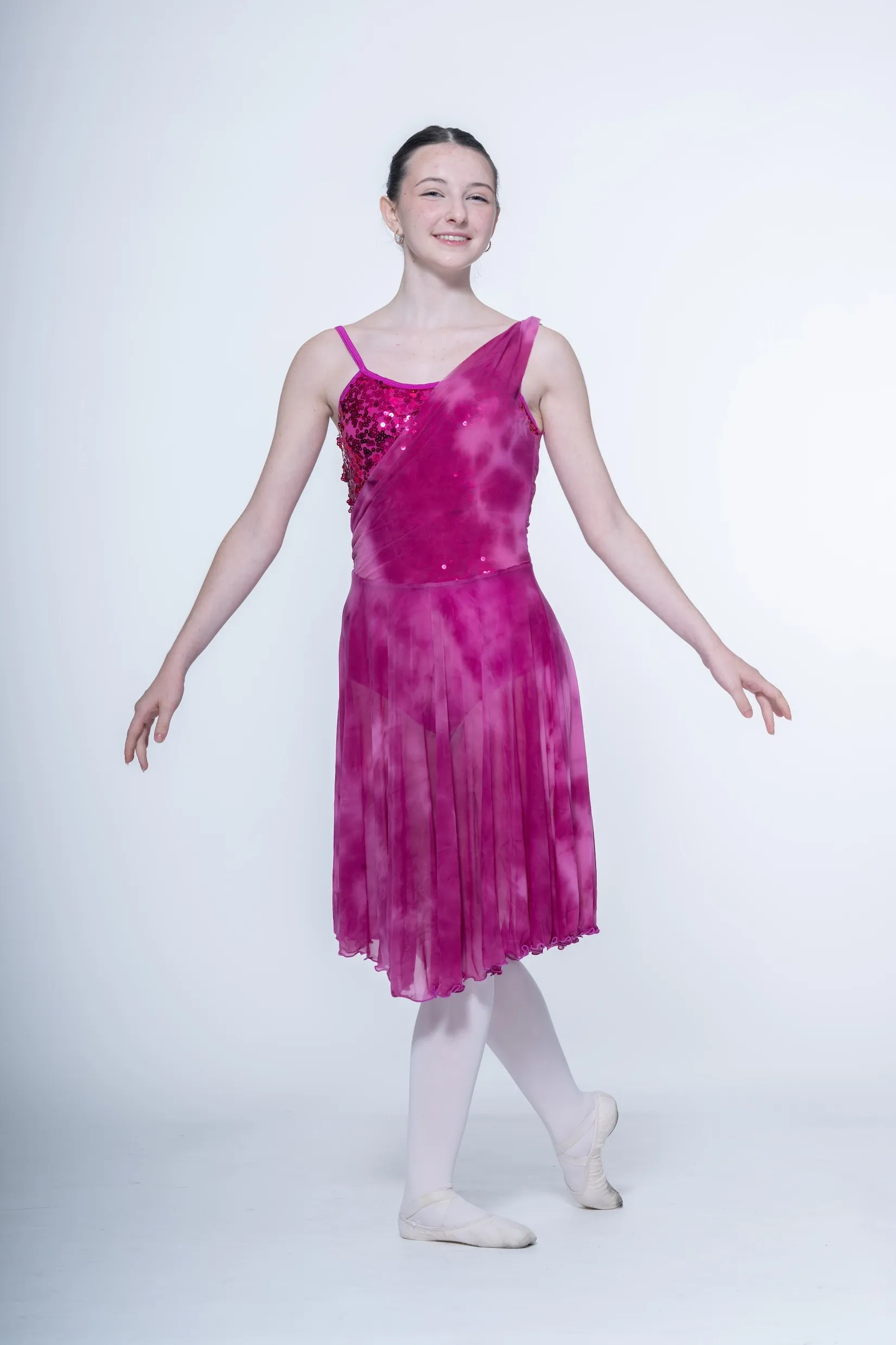 Robe fuchsia haut pailleté asymétrique réf : PORT31