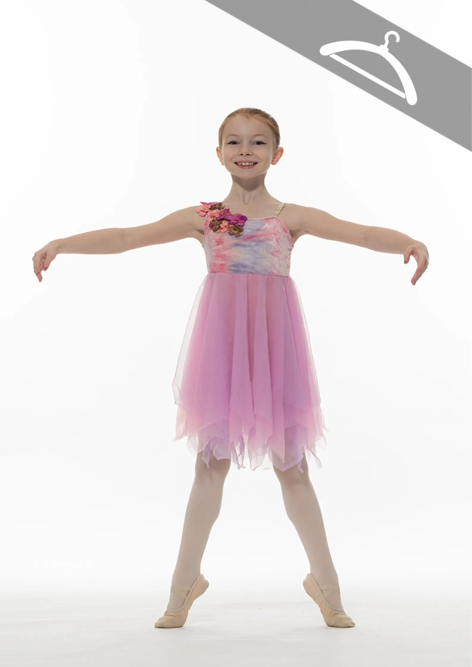 Robe en voile rose clair bretelle fleurs - Essayage