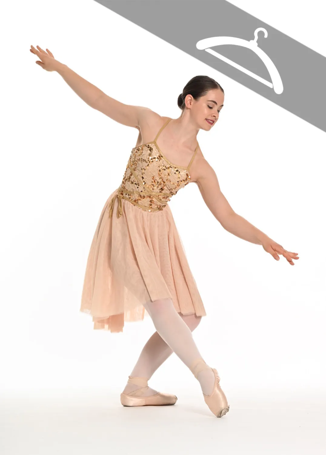 Robe en Voile Dorée Pailletée - Essayage