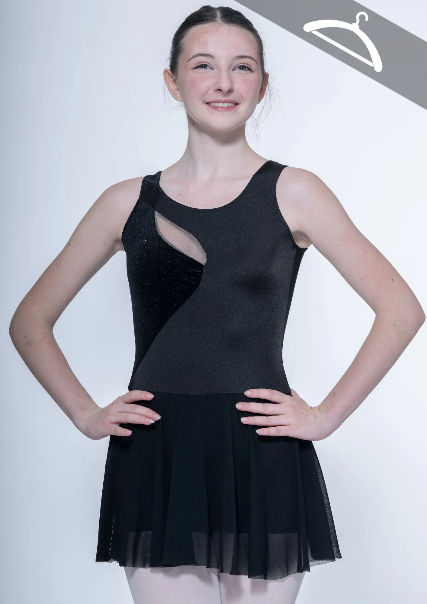  Combi-short avec jupette noire asymétrique réf : PORT8 - Essayage