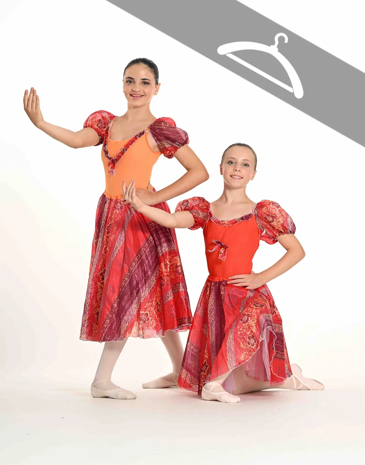 Robe Rouge et Orange style Coppelia/Czardas - Essayage