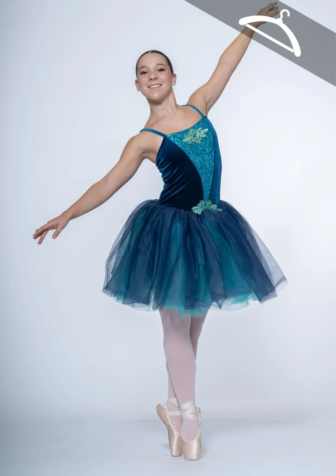 Tutu mi-long bleu-vert réf : C21 - Essayage