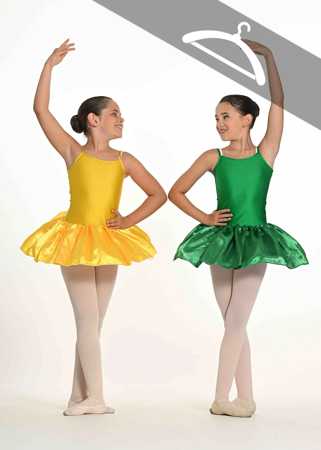 Tutu Simple Coloré en Satin - Essayage