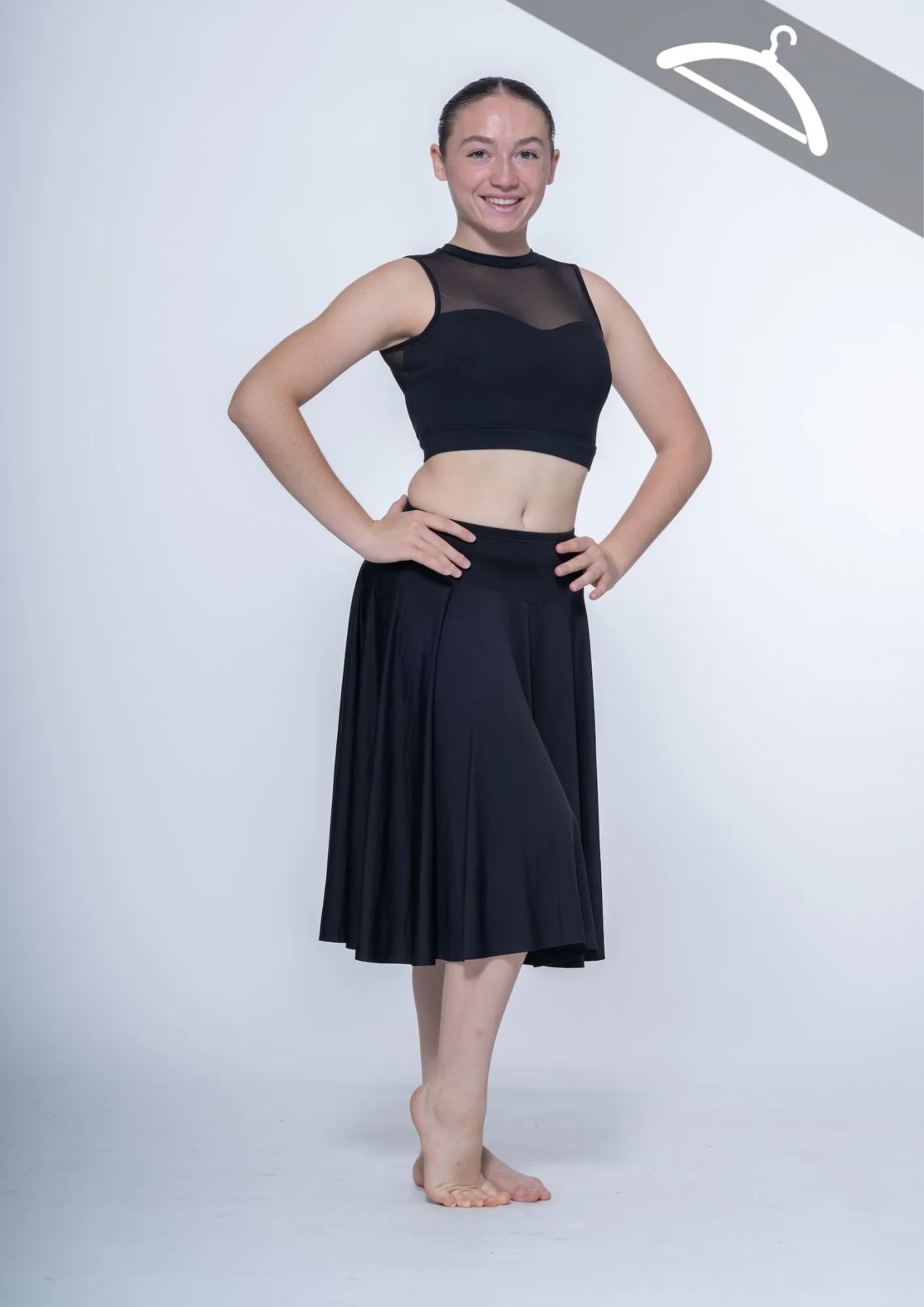 Brassière et jupe noire longue réf : C11 - Essayage