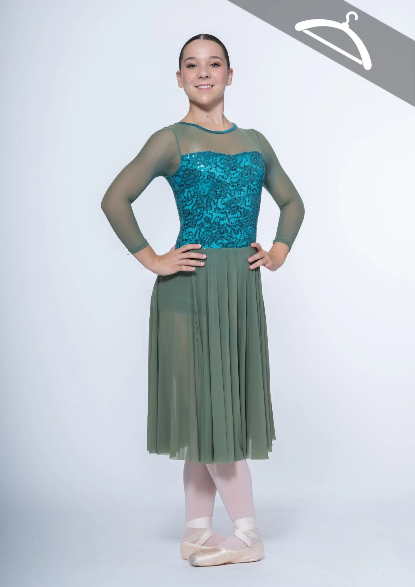 Robe vert kaki manches longues haut pailleté réf : PORT42 - Essayage