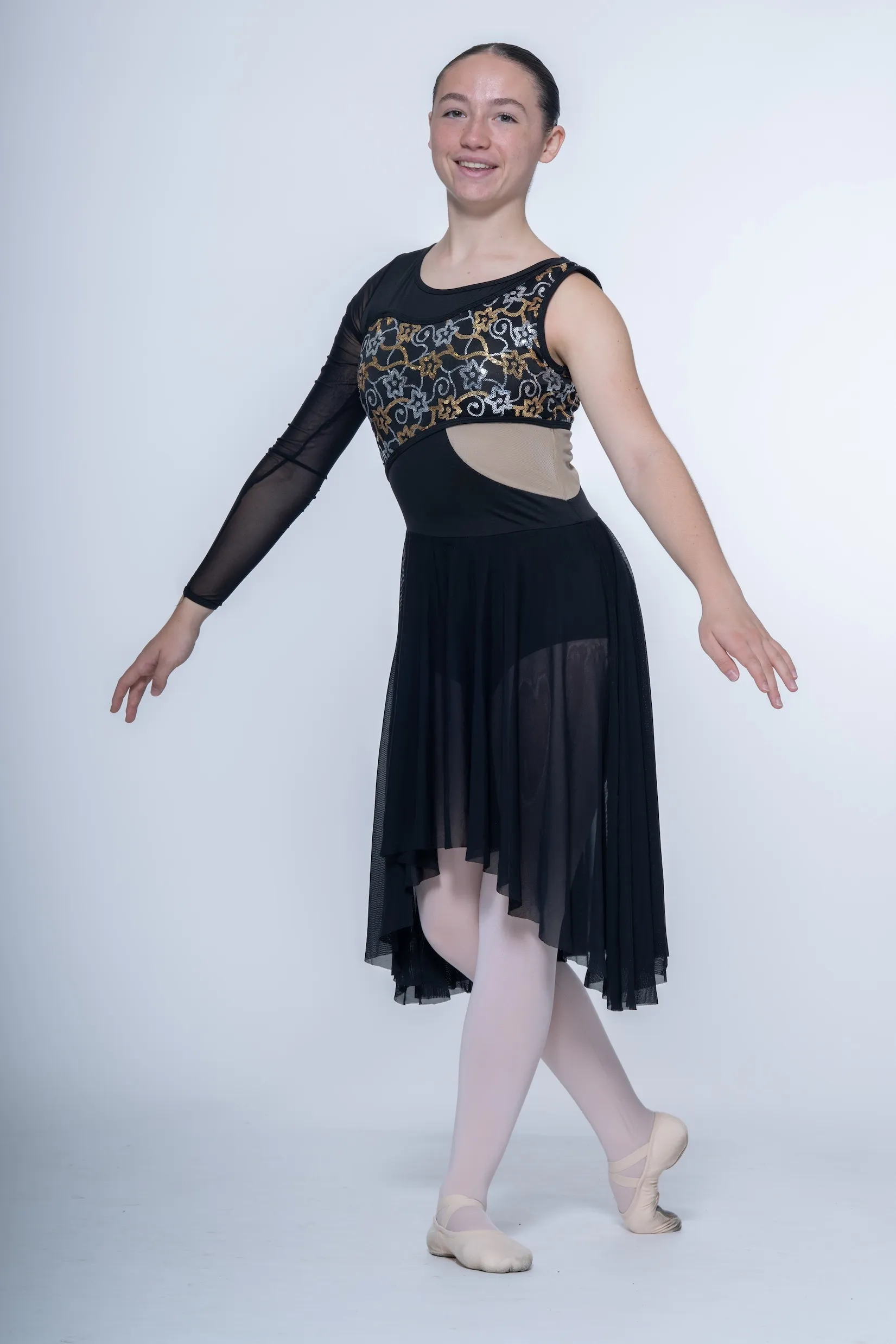 Robe noire asymétrique réf : PORT45/46