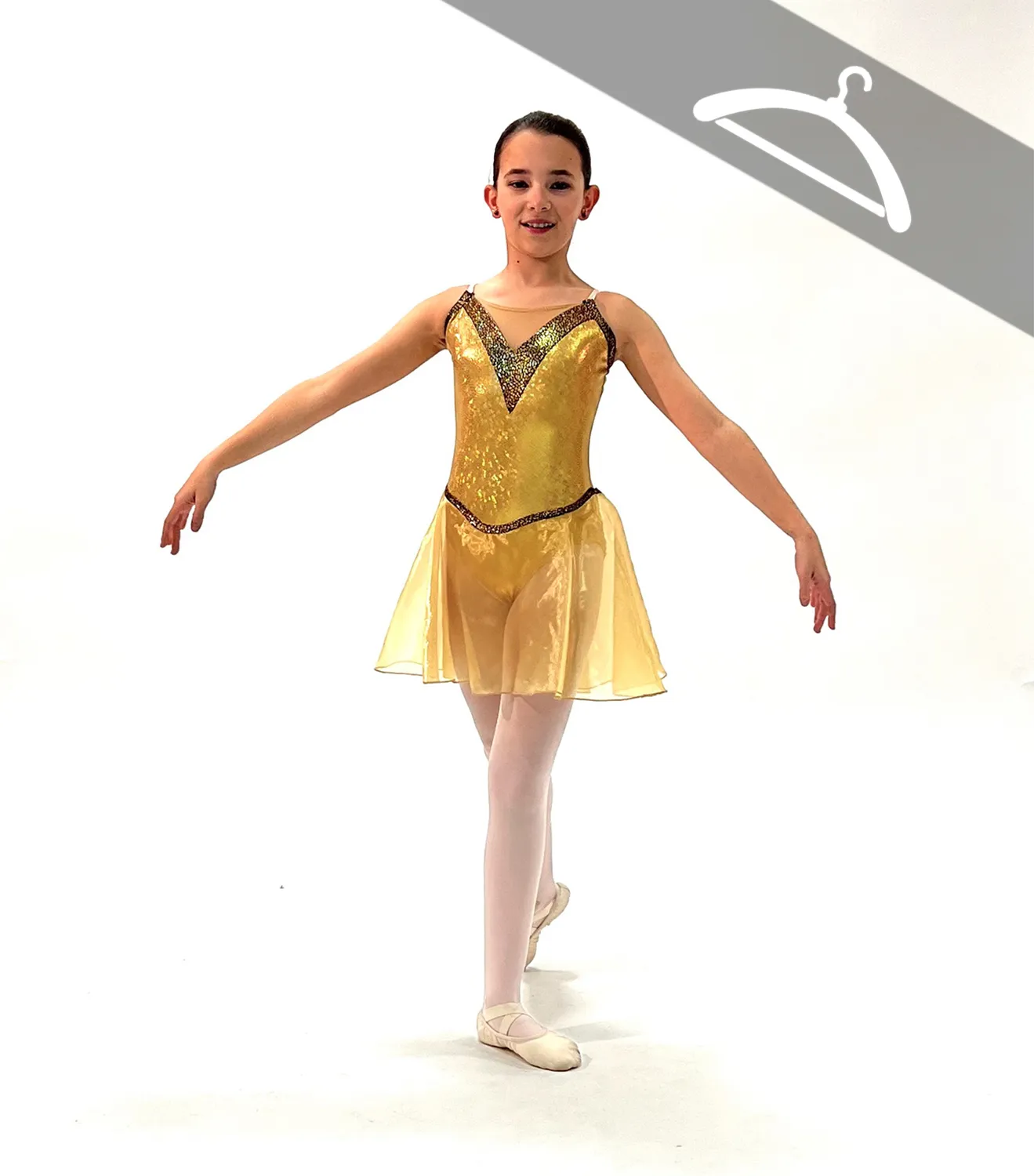 Robe dorée réf : C96 - Essayage
