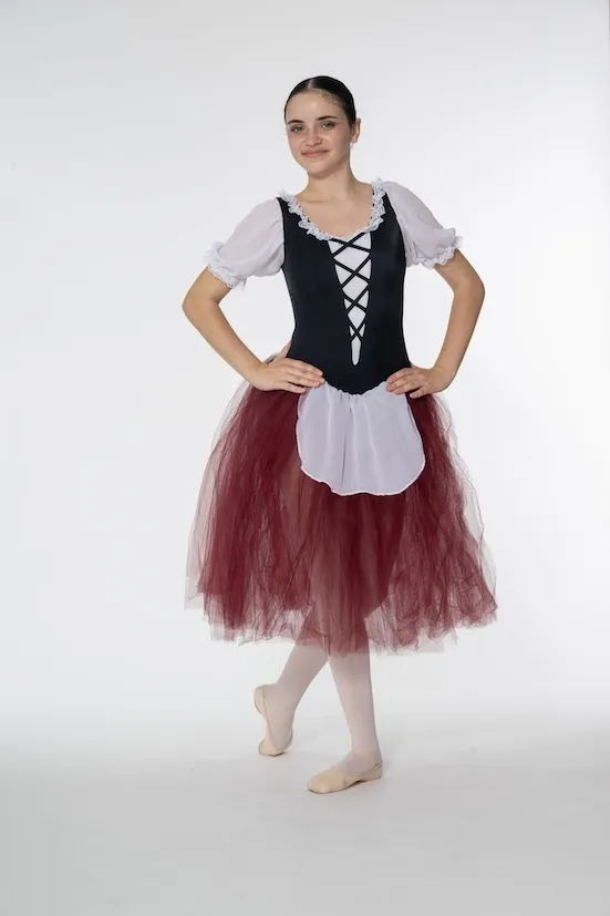 Tutu villageoise bordeaux corsage noir et blanc réf : C156/C157/C158