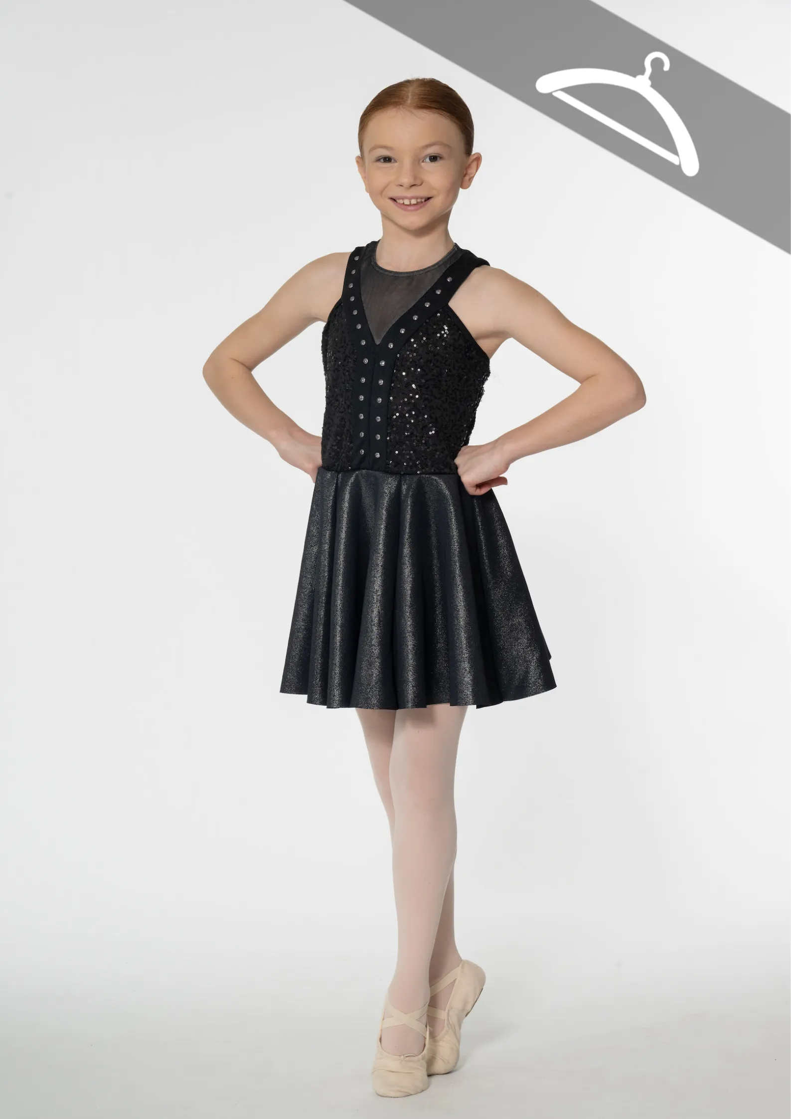 Robe noire haut pailleté réf : PORT - Essayage