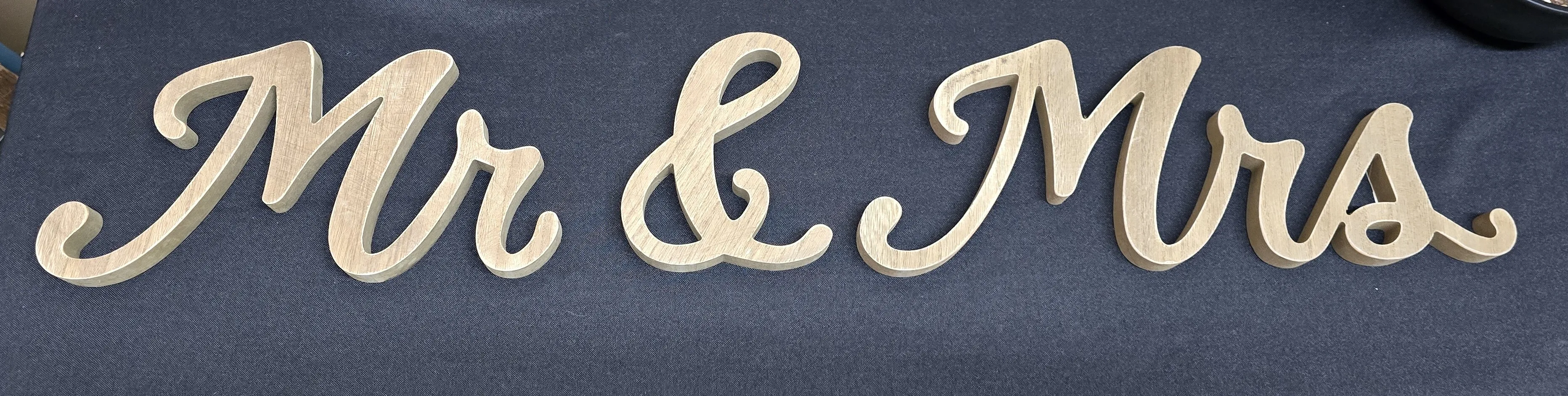 Mr & Mrs Wood Sign 7 inch